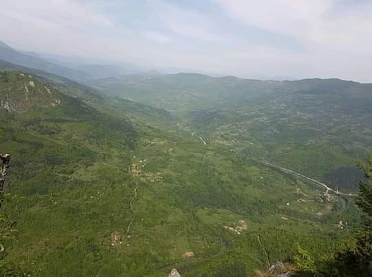 Pogled sa brda Retinja na sela Potpeće, Falovići 